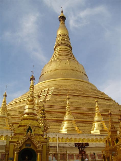 Great Stupa Shwedagon Pagoda Yangon The Shwedagon Pagoda Flickr