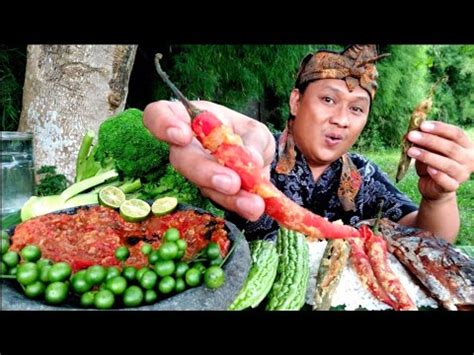 Mukbang Cabe Goreng Tepung Lalapan Mentah Sambel Terasi Tongkol