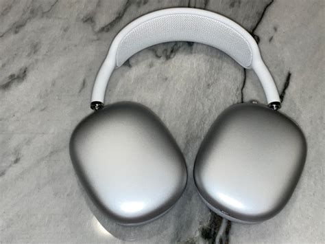 Apple Launches Their First Ever Headphones: The Air Pods Max