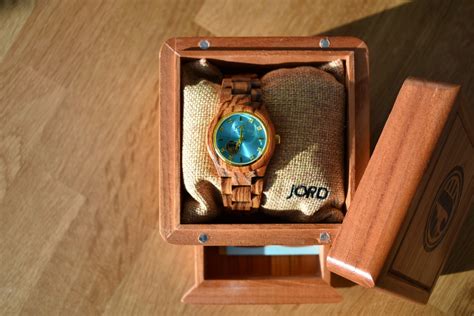 JORD Watches Giveaway AIMING FOR AWE