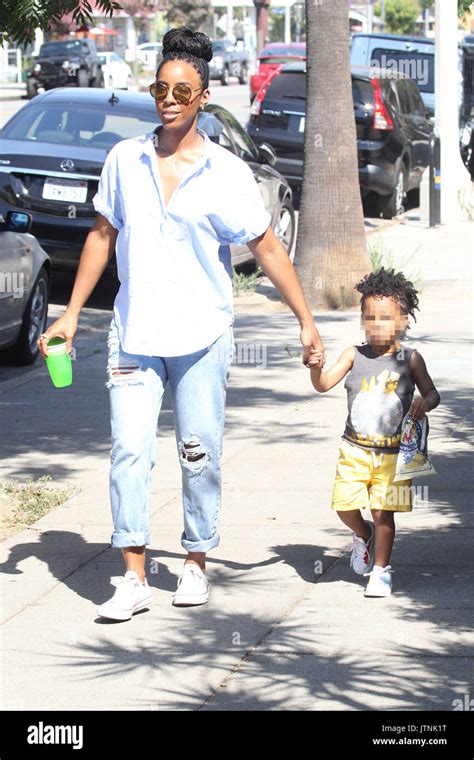 Kelly Rowland and her son, Titan Jewell Weatherspoon, leaving a ...