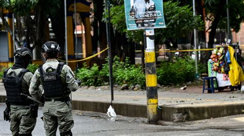 Colombia Un Muerto Y Varios Heridos En Atentado Contra Policías Rpp