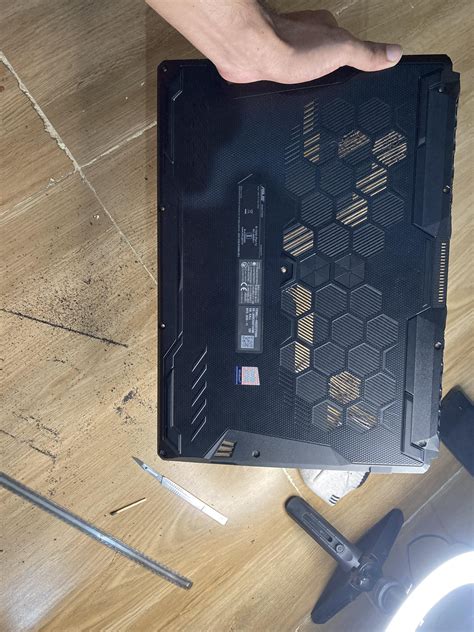 Copied the vent layout of the new TUF and the temperature decreased
