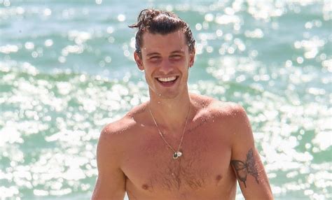 Birthday Boy Shawn Mendes Looks So Happy In New Shirtless Beach Photos