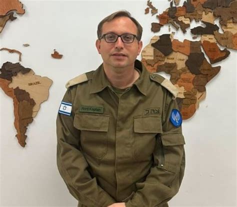 Roni Kaplan Portavoz De Las Fuerzas De Defensa De Israel FDI RadioCut