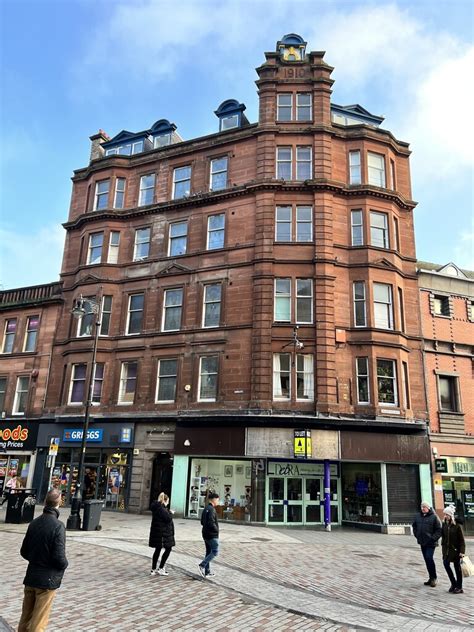 5 7 9 Cowgate 75 79 Murraygate © Andrew Abbott Geograph