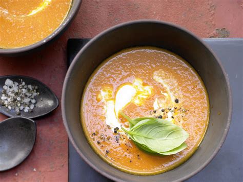 Tomatensuppe Smarter Rezept EAT SMARTER