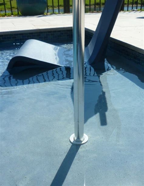 What are the best umbrellas for in-pool use? FiberBuilt Umbrellas ...