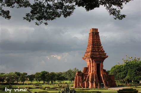 My Eyes My Imagination: Candi Bajang Ratu