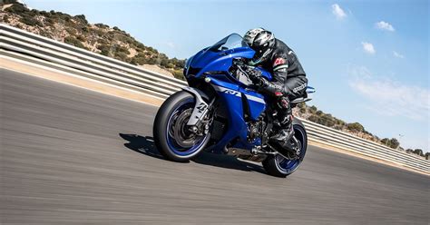 2020 Yamaha YZF R1 And YZF R1M First Ride Review Cycle World