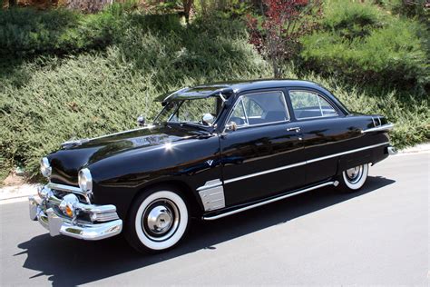 Ford Custom Deluxe Sedan