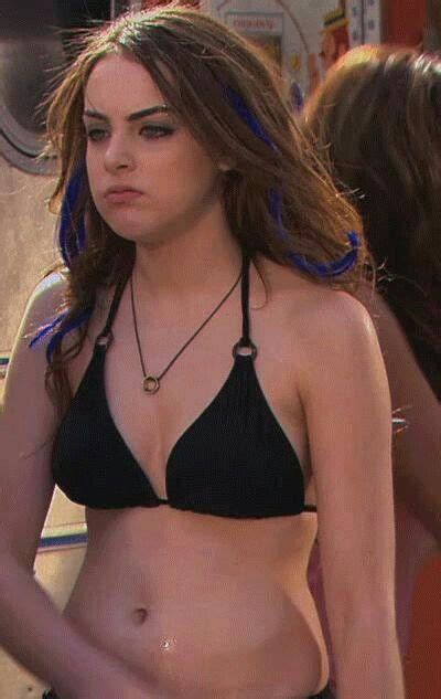 Hot Sexy Elizabeth Gillies Bikini Pics