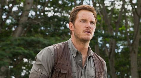 See Chris Pratt Attempt To Tame Another Dinosaur In First Look At