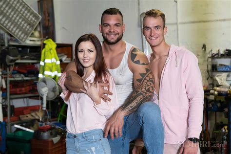 Bi Empire Performed By Cindy Shine David Jerome Nude Gallery