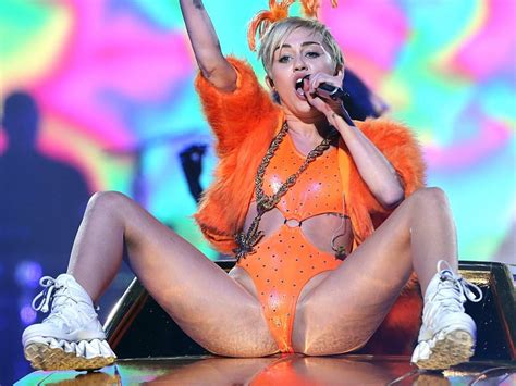 Miley Cyrus Pussy In Sidney 9 Photos TheFappening