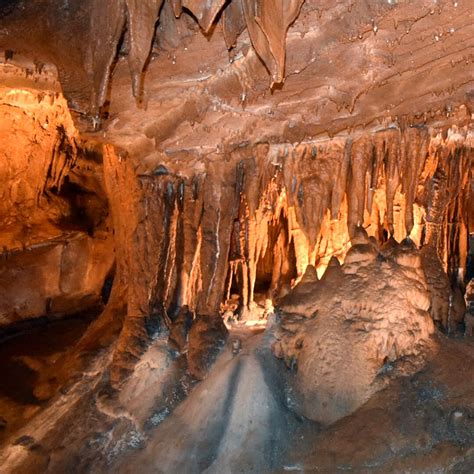 Endless Caverns in New Market, VA (5 Photos)