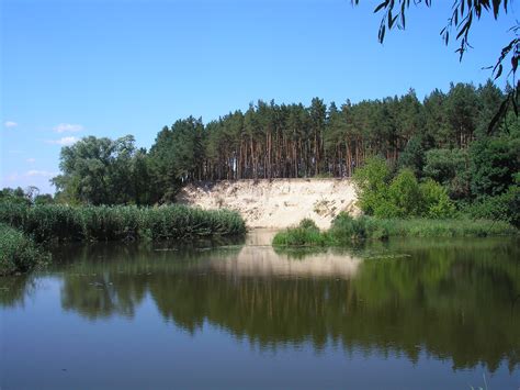 Песчаный обрыв