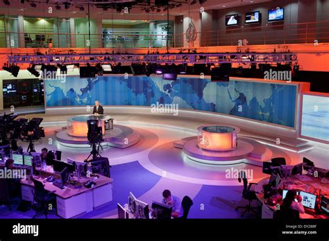 Tv Anchor Studio Hi Res Stock Photography And Images Alamy