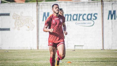 Boa Esporte anuncia contratação do zagueiro André Penalva para a