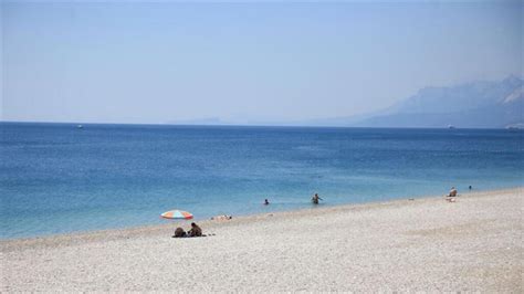 Où se trouve Plage de Lara Lara Beach est elle payante Comment y