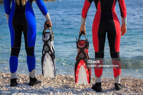 Wassersportteam Hübsche Scuba Taucher Zwei Attraktive Vital Und Reife