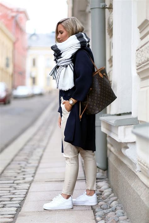 45 Scarf Outfit Ideas To Try This Winter