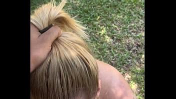 Mi amigo me invitó a la quinta y le terminé chupando la pija XVIDEOS