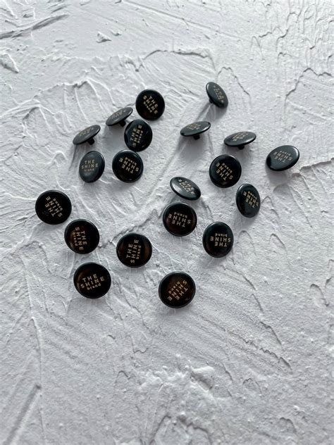 Изготовление значков на заказ в Киеве, Украине - металлические и ...