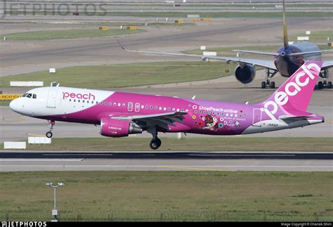 JA816P Airbus A320 214 Peach Chansik Shim JetPhotos