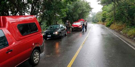 Aparatoso Choque Se Registra En Venustiano Carranza Hay Dos Lesionados