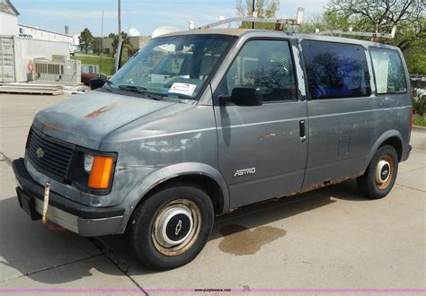 1986 Chevrolet Astro Sport Van In Manhattan Ks Item D8148 Sold