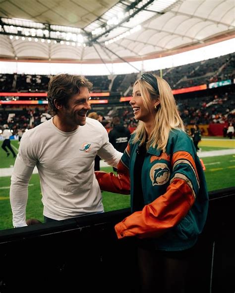 Alix Earle Shows Off Nfl Man Jacket In Tribute To Her Nfl Boyfriend