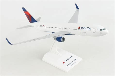 Daron Skymarks Delta New Livery Airplane Model Building Kit