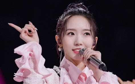 孟美岐为什么能是创造101的c位？火箭少女时隔一年回归创造营舞台直拍有答案 哔哩哔哩 ゜ ゜ つロ 干杯~ Bilibili