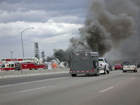 Freeway Truck Fire 3 Of 6 A Truck Fire Burns On Southbound Flickr