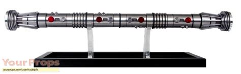 Star Wars: The Phantom Menace Darth Maul Lightsaber Signature Edition ...