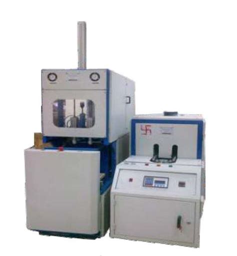 2 Cavity Semi Automatic Pet Blowing Machine Upto 7 Liter Manufacturer