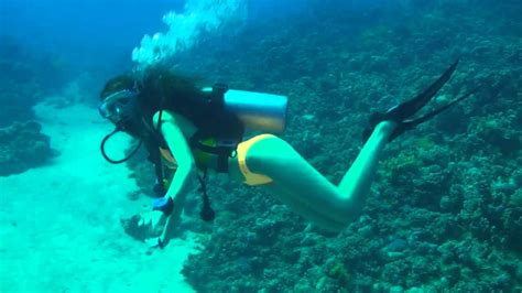 Scuba Diving Sexy Scuba Girl Youtube