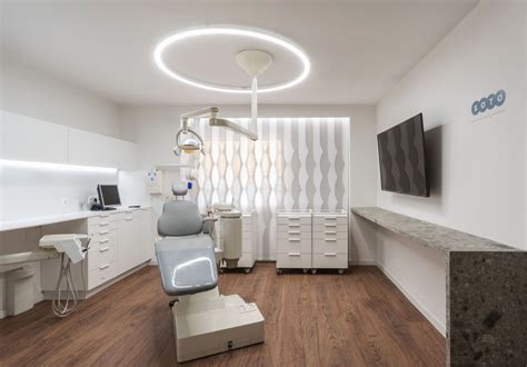 Muebles clínicos Diseño interior corporativo Consultorio dental Dental