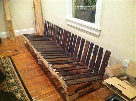 Pallet Couch Design Plan: DIY Tutorial | 99 Pallets