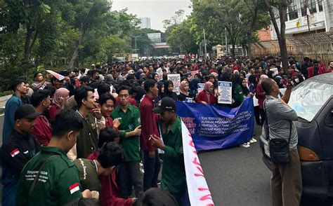 Sampaikan Aspirasi Dan Harapan Aliansi Mahasiswa Jawa Timur Sambangi