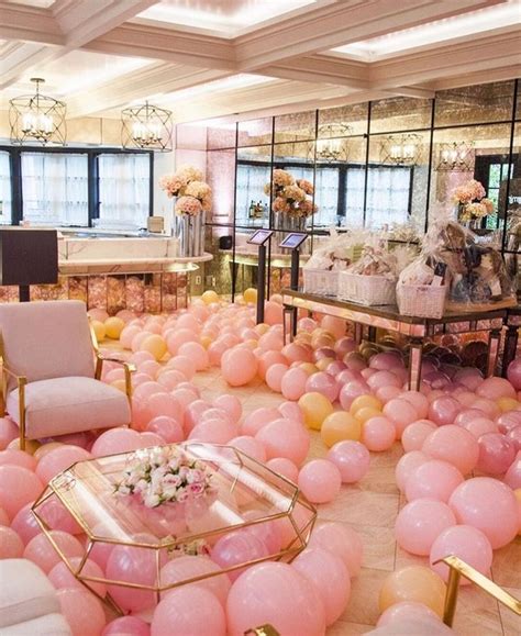 Khloe Kardashian Baby Shower | Gold Mirror & Balloon Decor | Luxury ...