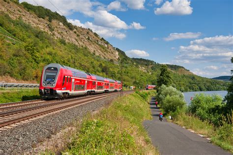 445 047 als RE 4622 Würzburg Hbf Franfurt Main Hbf bei Gambach