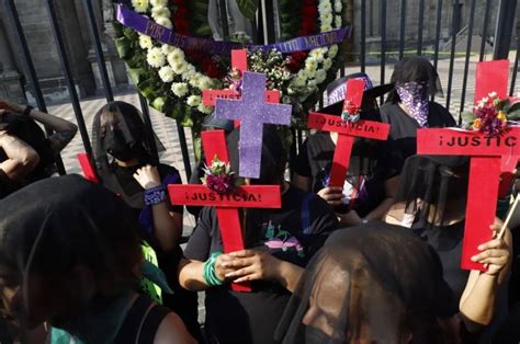 Mujeres Declaran Luto Nacional Y Marchan Para Exigir Justicia Por Los