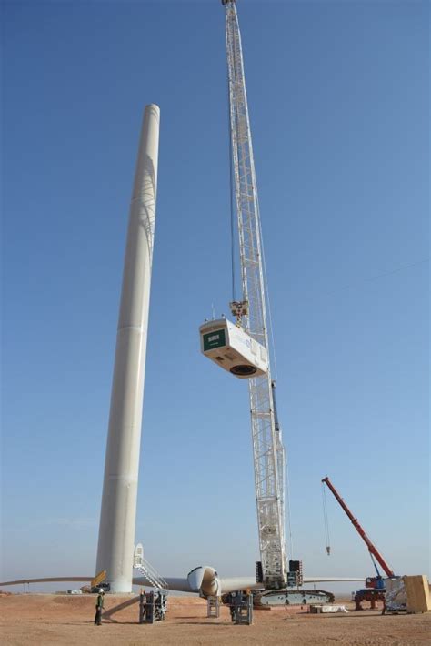 Ale Heavy Lift Installs Saudi Arabias First Ever Wind Turbine With