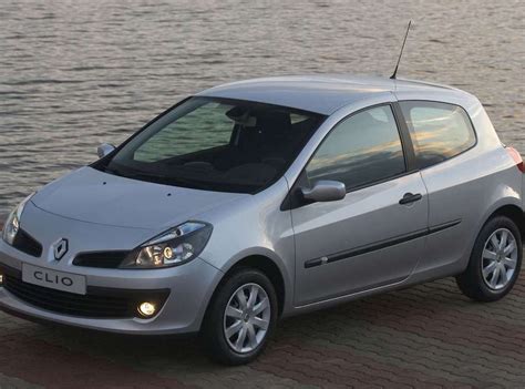 renault clio iii tekhnicheski danni  kharakteristiki