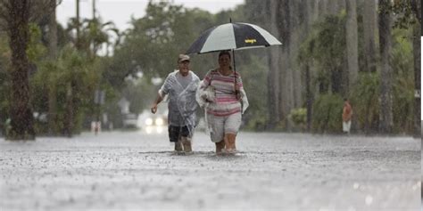 Tras Una Inusual Emergencia Por Inundaciones Florida Se Prepara Para