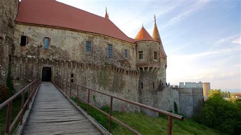 Hunedoara Castle in Hunedoara, | Expedia