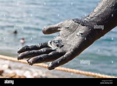 Dead sea mud - Jordan Stock Photo - Alamy