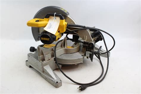 Dewalt Dw Compound Miter Saw Property Room